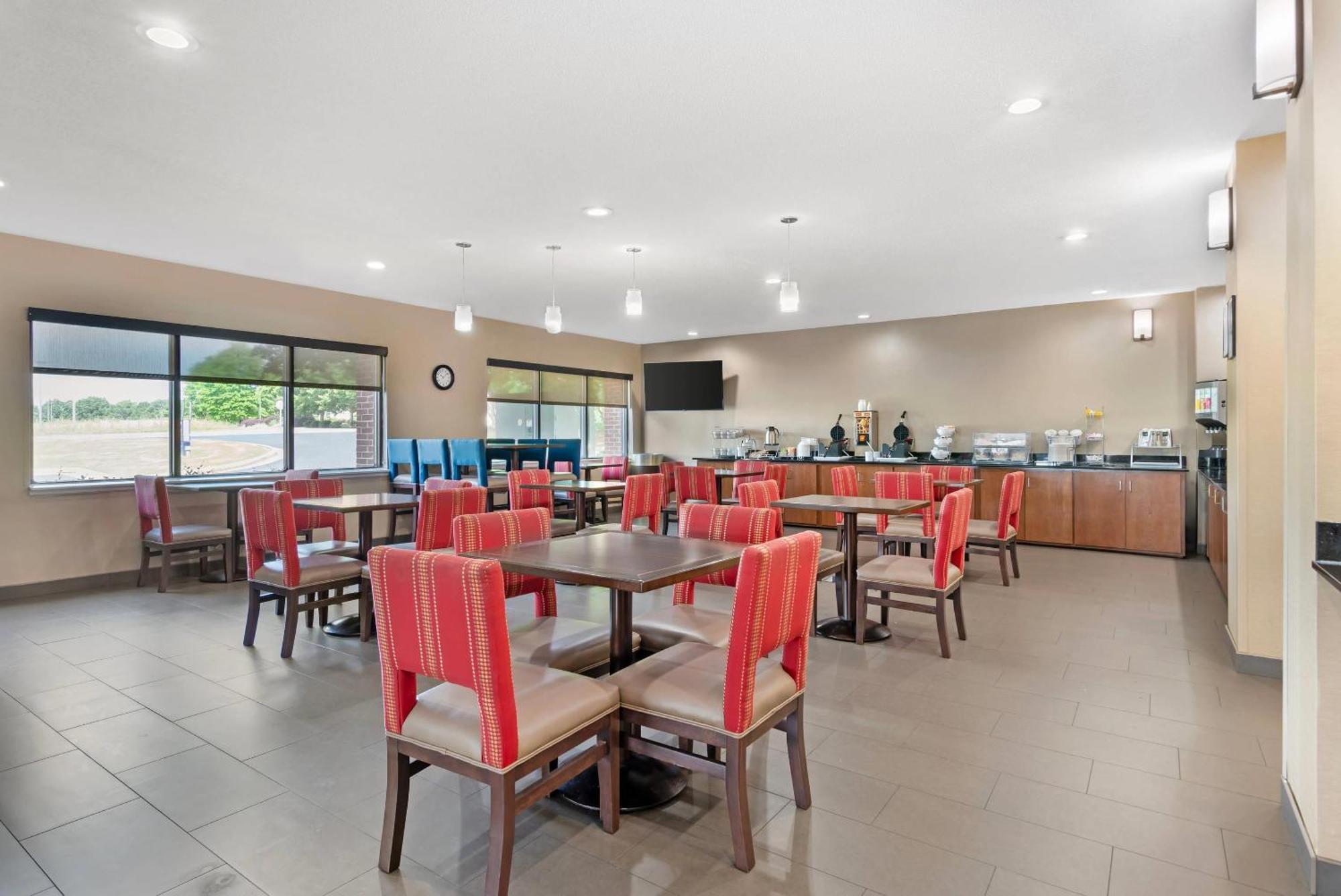 Hotel Comfort I-20 Exit 188 3*